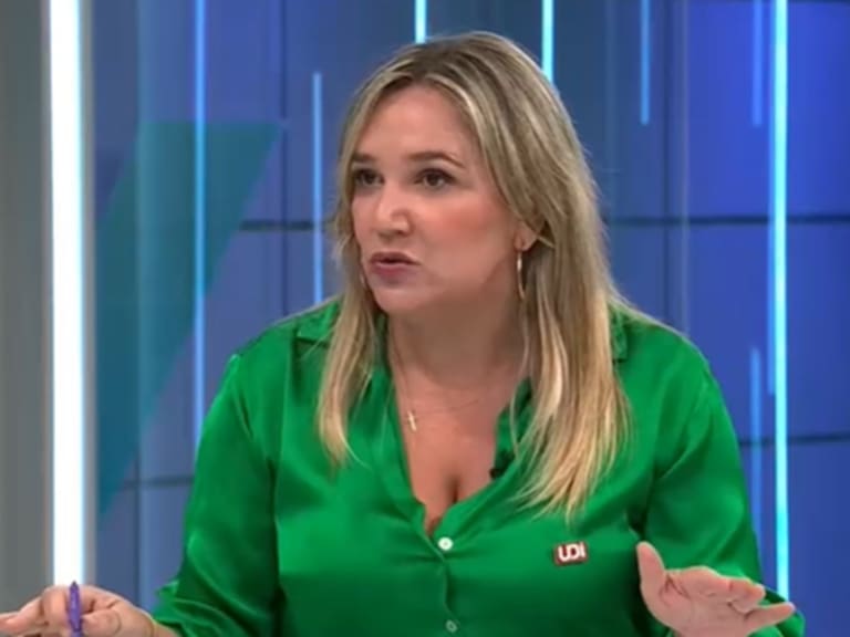 “¿Vas a abrir una champaña?”: Los irónicos comentarios de Pepa Hoffmann en polémico round en CHV