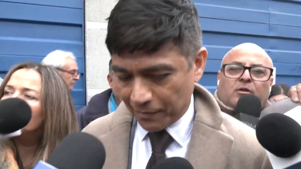La reacción de Américo tras ser formalizado por caso de violencia contra Yamila Reyna: su cara lo dijo todo