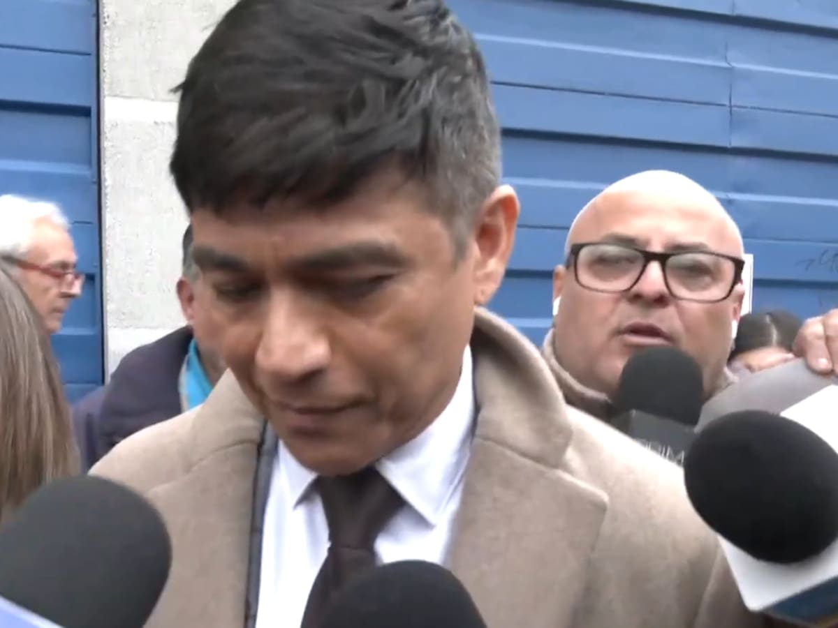 La reacción de Américo tras ser formalizado por caso de violencia contra Yamila Reyna: su cara lo dijo todo