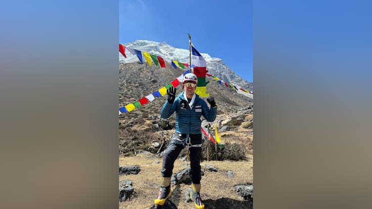 Empresario chileno hace historia al hacer el primer ascenso de una cumbre sobre 6.000 metros en Nepal