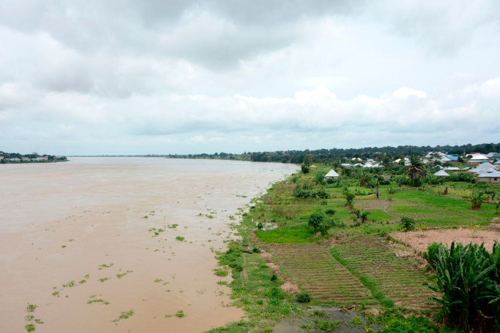 Las lluvias dan fuerza a los ríos en Nigeria