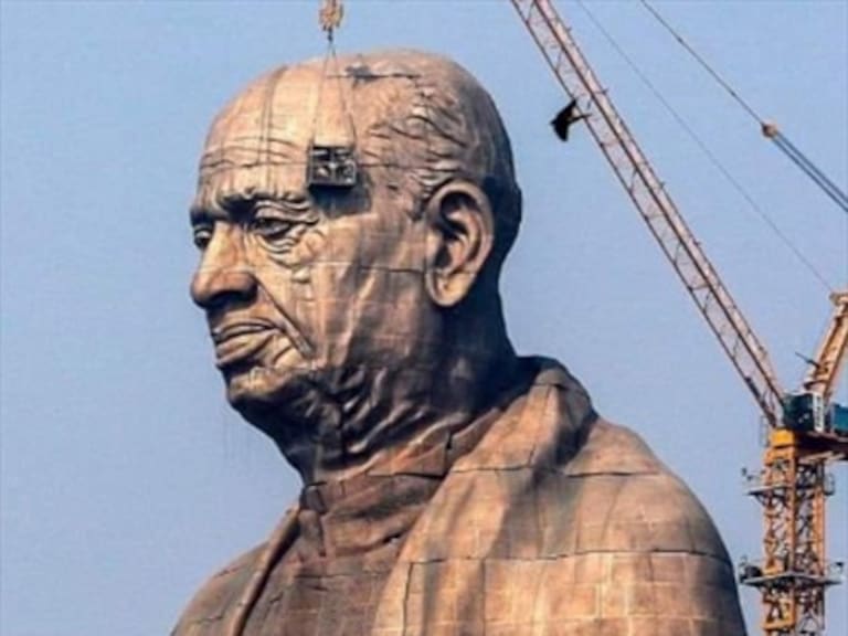 Así luce la Estatua de la Unidad vista desde el espacio