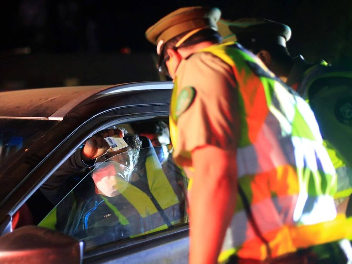 Carabineros reportó un descenso en las detenciones por quebrantar el toque de queda