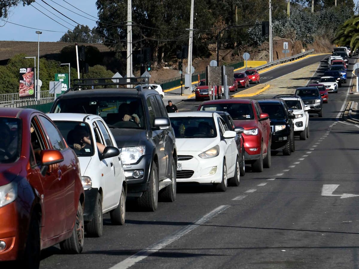 Los 10 modelos de autos usados preferidos por los chilenos este 2026, según estudio (y el color de moda)