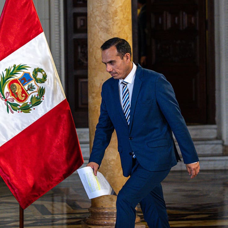 Congreso de Perú aprueba moción de censura y destituye al presidente José Jerí