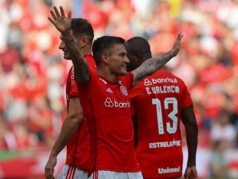 Charles Aránguiz anota por primera vez desde su regreso al Inter de Porto Alegre