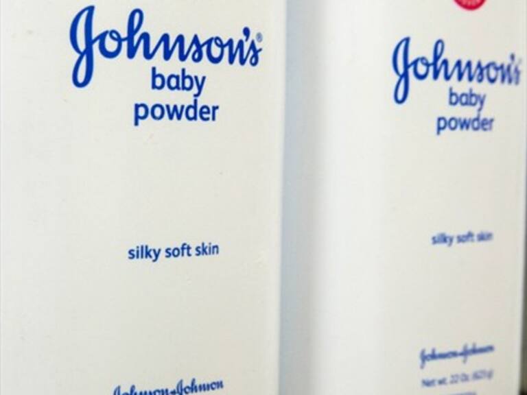 Empresa recibe millonaria multa por vender talcos que causan cáncer