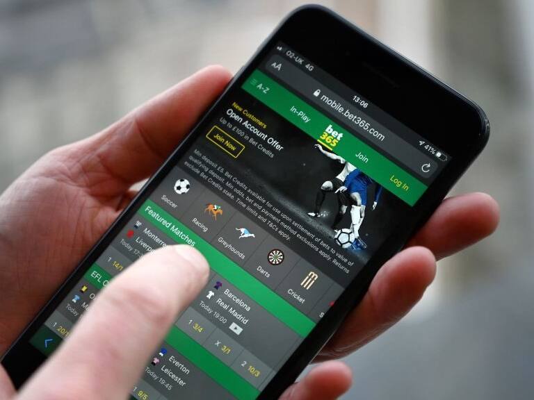 Casas de apuestas por bloqueo de sitios: «Subtel excede sus atribuciones si amplía un fallo particular a una industria completa»