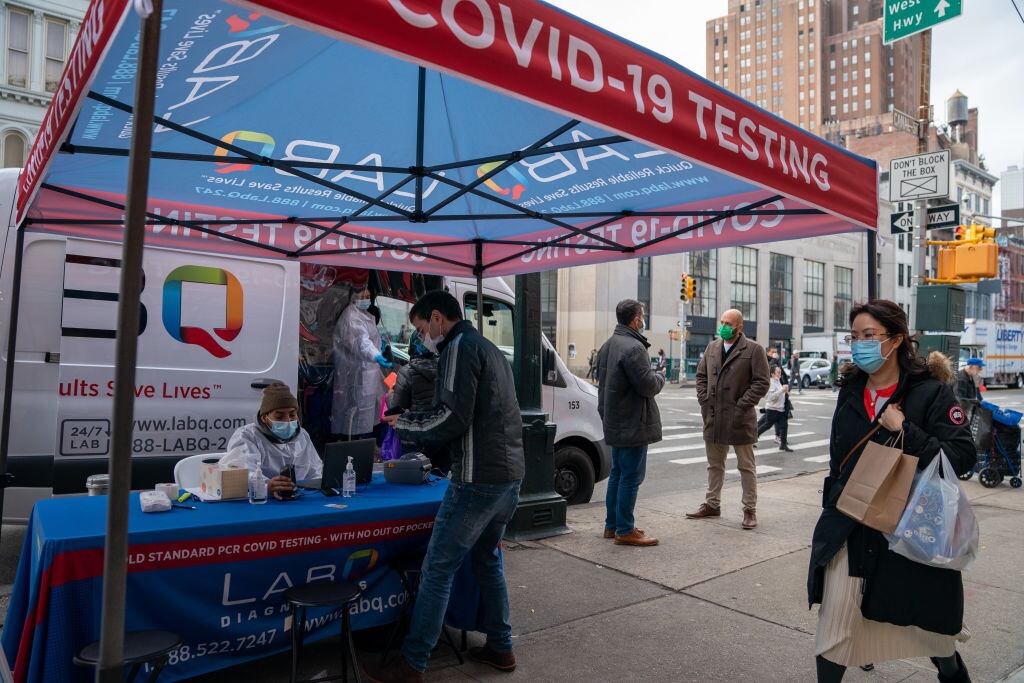 Un centro móvil de test para detectar el covid-19 en Nueva York