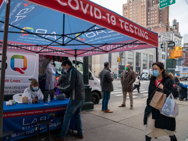 Un centro móvil de test para detectar el covid-19 en Nueva York