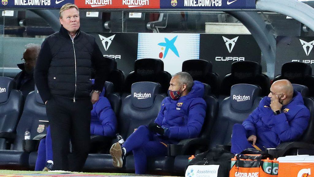 Ronald Koeman during the match between FC Barcelona and SD Eibar, corresponding to the week 16 of the Liga Santander, played at the Camp Nou Stadium, on 29th December 2020, in Barcelona, Spain. -- (Photo by Urbanandsport/NurPhoto via Getty Images)
