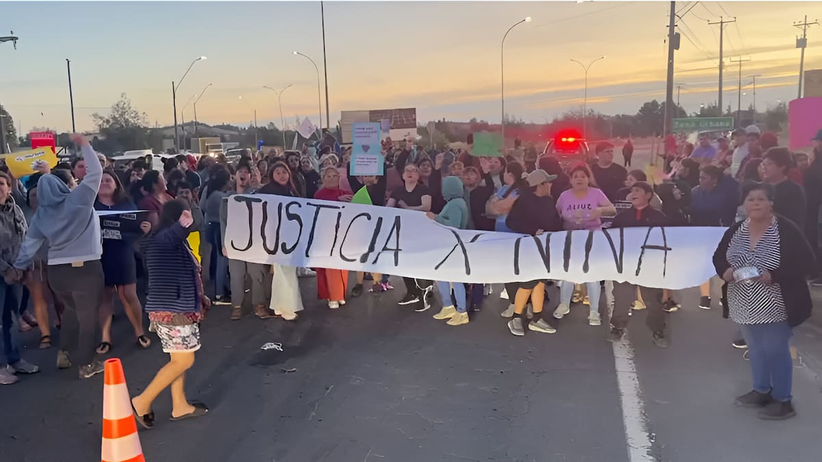 Vecinos protestan en Los Sauces, Angol, por detención de mujer con discapacidad