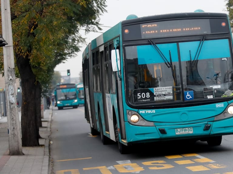 Metbus modifica recorrido de buses por Matucana tras quema de micro en Quinta Normal