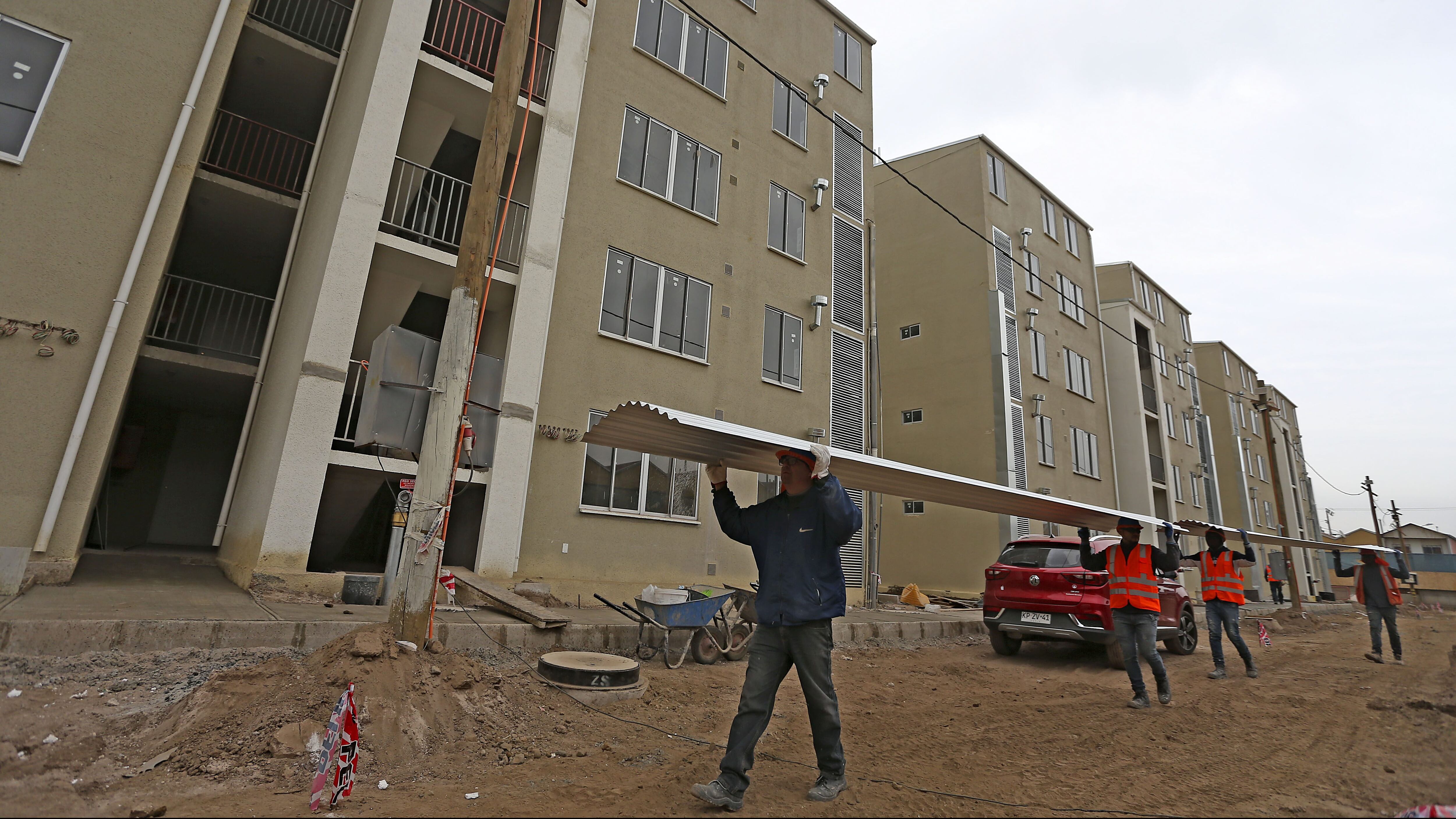 05 de de Septiembre 2019/SANTIAGOAutoridades  visitaron las obras del condominio ÒEl CaneloÓ para comentar el Imacec correspondiente al mes de julio y los efectos positivos que ha tenido la Agenda de Aceleracin Econmica impulsada por el Gobierno. Condominio ÒEl CaneloÓ
FOTO:CRISTOBAL ESCOBAR/AGENCIAUNO
