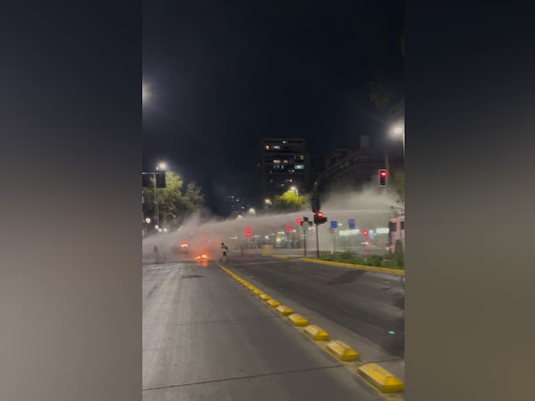 Manifestaciones en la llegada del Presidente Kast a La Moneda