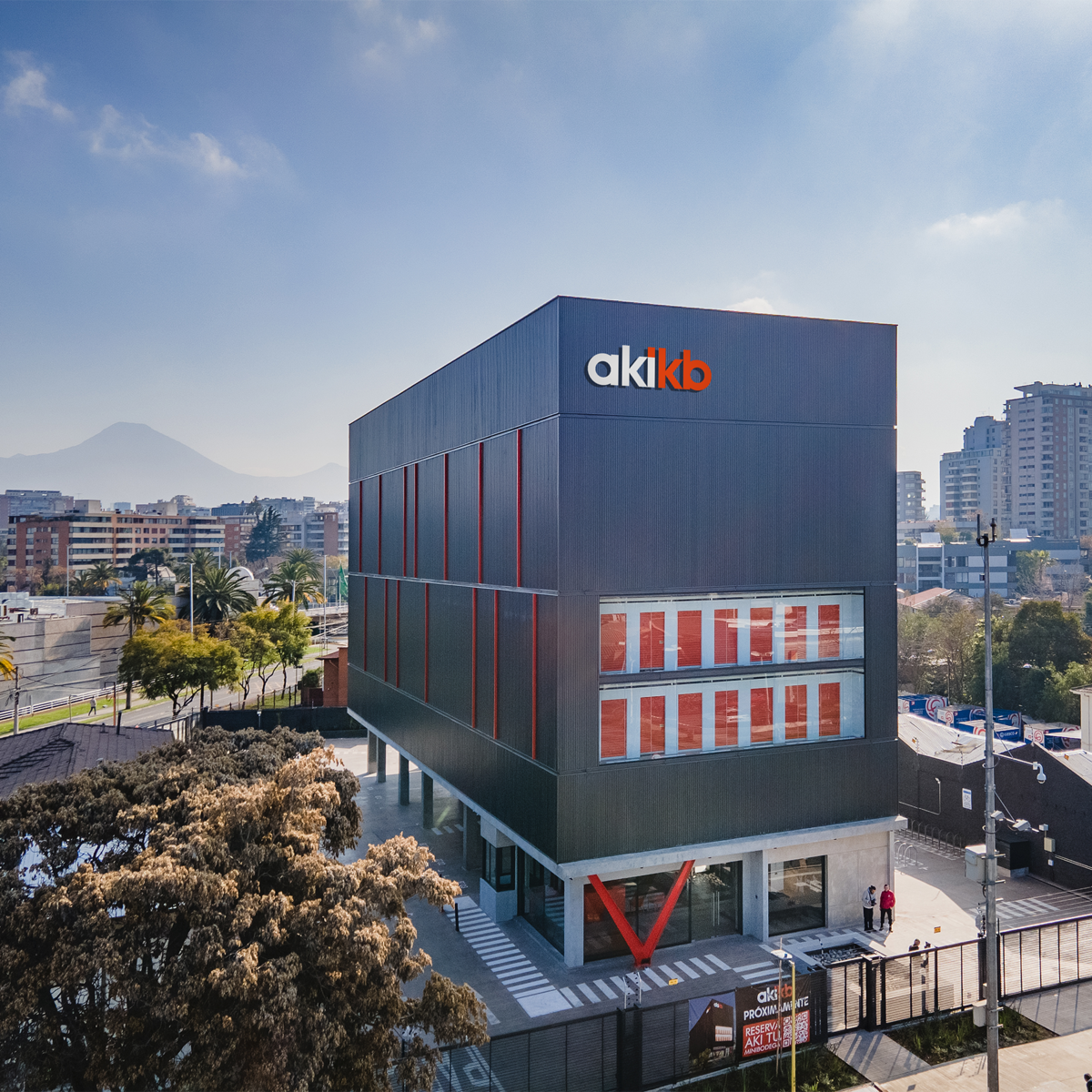 AKIKB Minibodegas expande su red urbana con aperturas en Bilbao y Matta