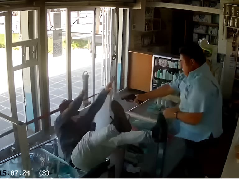Liberan registro de violento asalto a farmacia en Cerrillos: dueño disparó y mató al asaltante