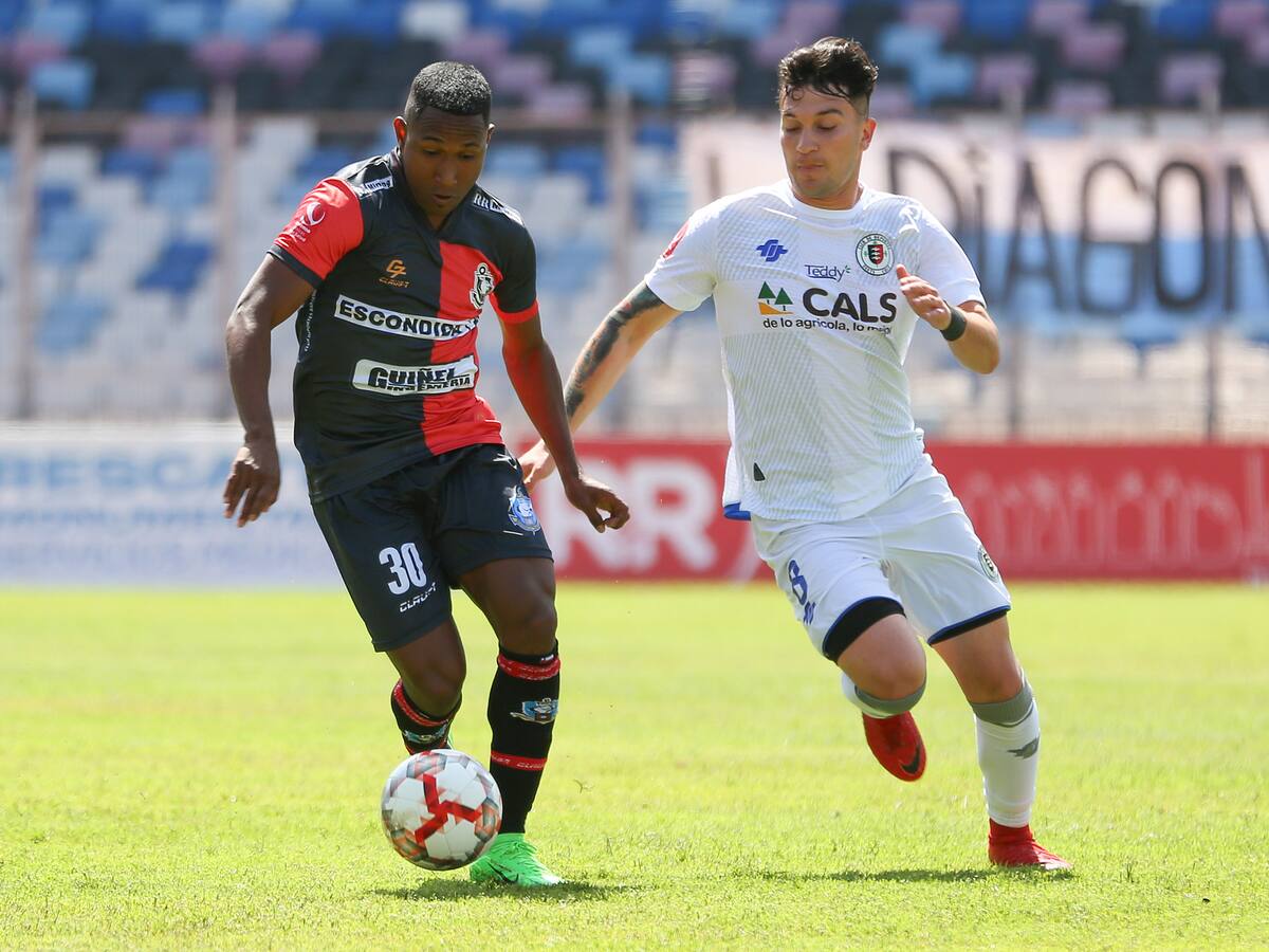 Deportes Antofagasta remonta ante Santa Cruz y vuelve a meterse en puestos de Liguilla de Ascenso en la Primera B