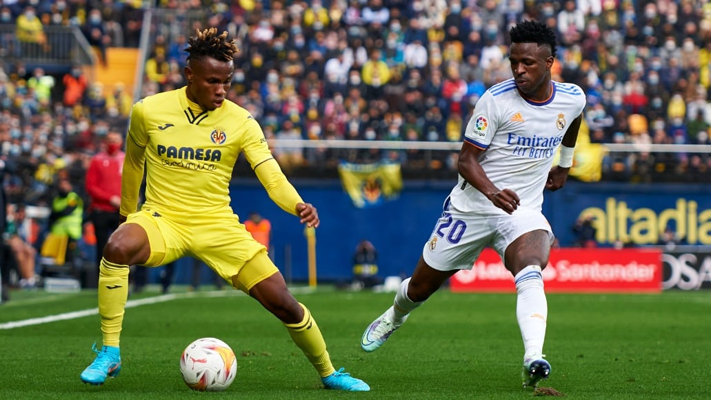 Insólito: sujeto que lanzó insultos racistas contra Vinicius volvió a hacerlo con delantero del Villarreal