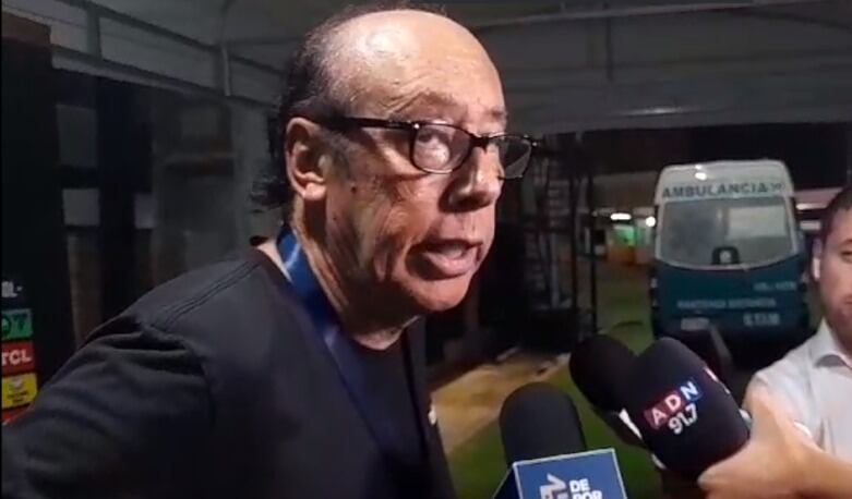 Alfredo Stöhwing tras el duelo entre Sportivo Trinidense y Colo Colo