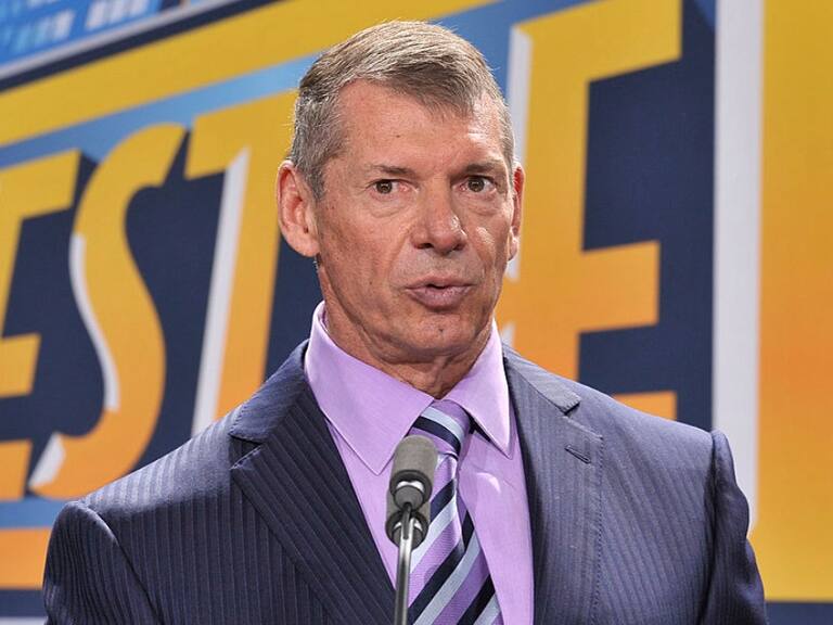 Para volver a la presidencia: Vince McMahon buscaría regresar a WWE para vender la empresa