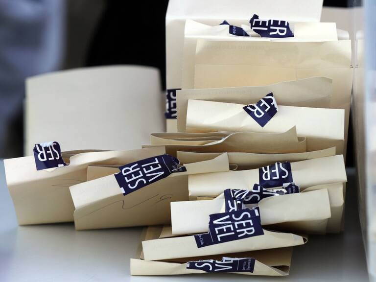 Encuesta Pulso Ciudadano: opción Rechazo ganaría por 10,5 puntos y el Apruebo aumenta 4%