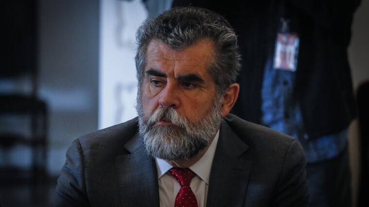 19 de diciembre del 2019/SANTIAGOEl ministro del Interior, junto al subsecretario del Interior, Rodrigo Ubilla, sostiene una reunión con los Intendente de cada región del pais.
FOTO: SEBASTIAN BELTRAN GAETE/AGENCIAUNO