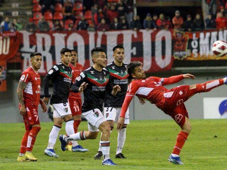 Palestino estuvo a segundos de ganar, pero Ñublense se lo igualó en el último suspiro en Chillán