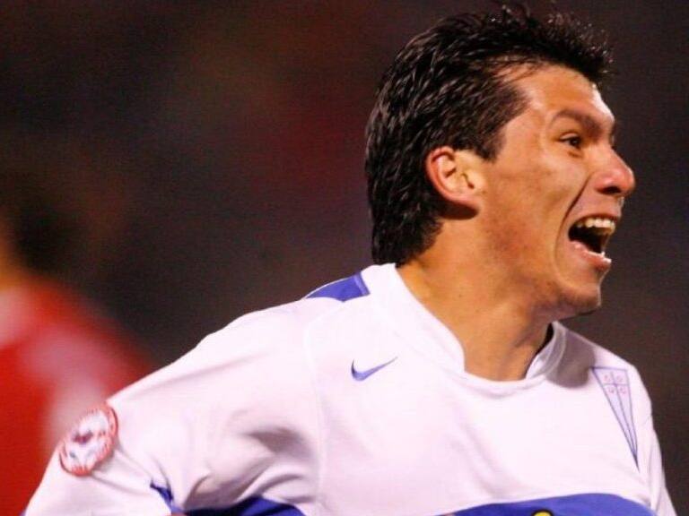 Juan Tagle y posibilidad de que Gary Medel vuelva a la UC: «Él sabe que los esperamos para cuando quiera venir»