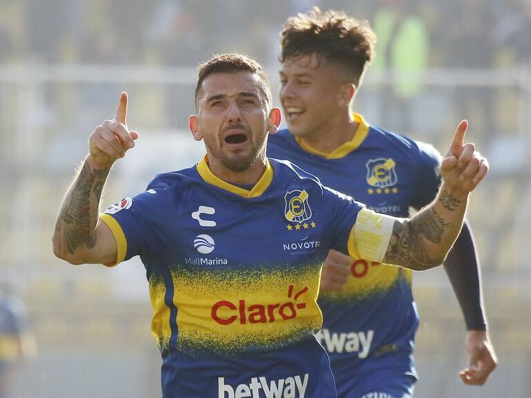 Everton derrota a Universidad de Chile en Viña del Mar