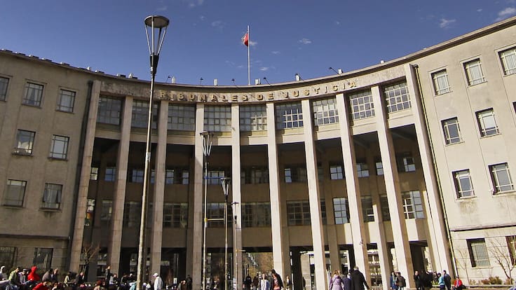 Corte de Concepción acoge querella de capítulos contra exfiscal de Los Ángeles por corrupción