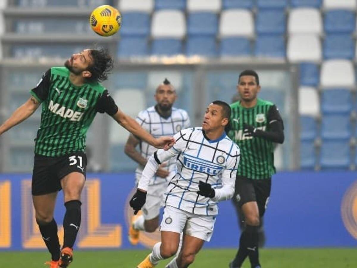 El Inter de Milán tuvo otra tremenda remontada en Italia y quedó pisándole los talones al Napoli en el liderato del Calcio