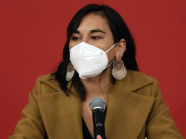 27 de mayo de 2022/SANTIAGOLa ministra del Interior y Seguridad Pblica, Izkia Siches, encabeza el Gabinete Interministerial del mes de mayo, en el que participaron la totalidad de ministras y ministros del Gobierno de Chile. En cual se abord el seguimiento de los acuerdos adoptados durante la primera reunin de Gabinete Interministerial que se efectu el mes pasado.
FOTO: CRISTOBAL ESCOBAR/AGENCIAUNO