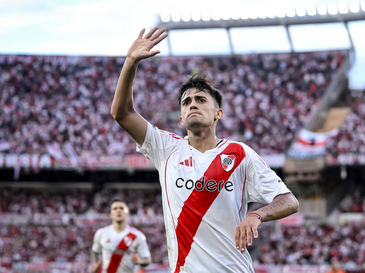 River Plate recibe una millonaria oferta por Pablo Solari desde Europa: Colo Colo podría quedarse con 4 millones de dólares