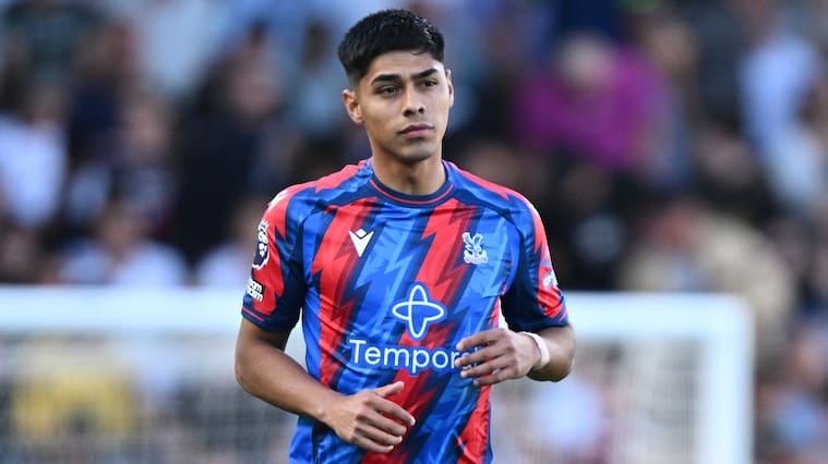 Darío Osorio en su debut con el Crystal Palace