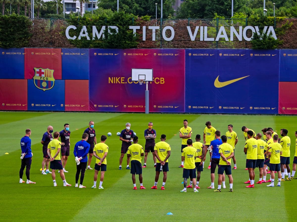 Arturo Vidal volvió a entrenar junto a todo el plantel del FC Barcelona