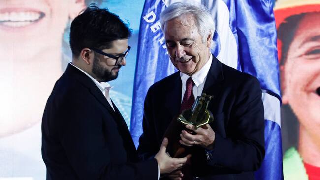 El Presidente Boric junto a Antonio Errázuriz durante la «Semana de la Construcción 2022». / Agencia Uno.