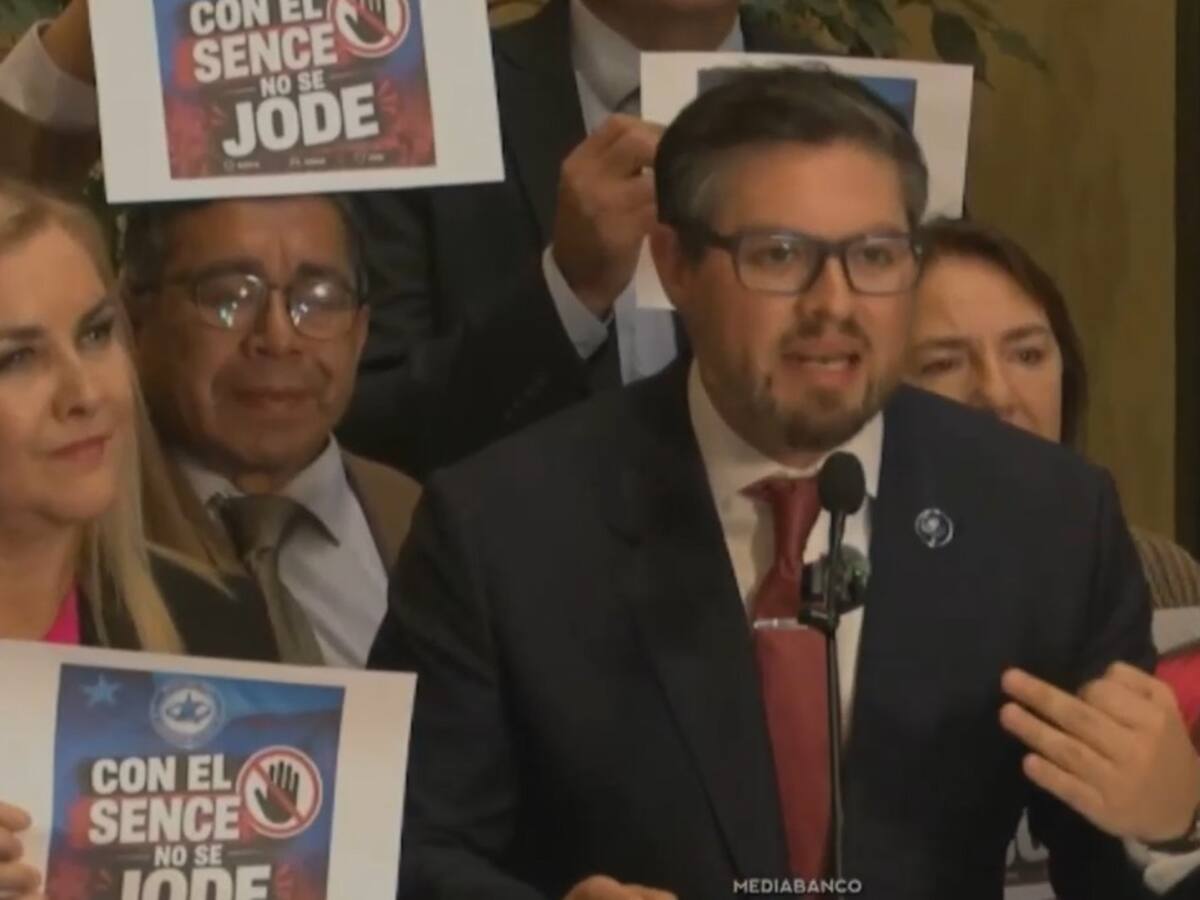 PDG sube el tono contra el Gobierno por norma del megaproyecto: “Con el Sence no se jode...no cuentan con nuestros votos”