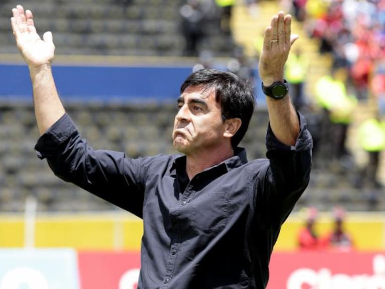 Aseguran que Gustavo Quinteros podría reemplazar a Ricardo Gareca en la selección peruana