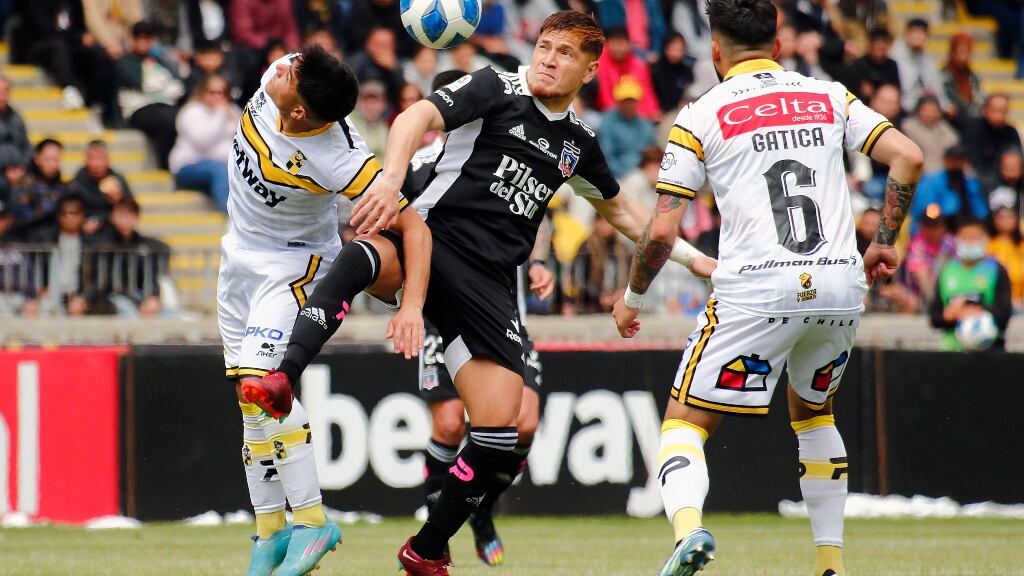 Leonardo Gil valora el título nacional de Colo Colo: "Cumplir el objetivo luego de cinco años es una alegría para nuestra gente"