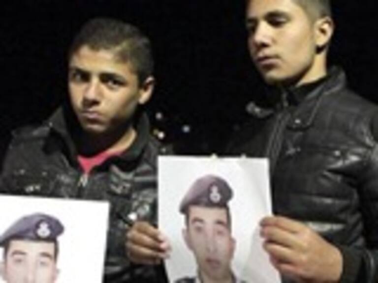 Video muestra que piloto jordano secuestrado fue quemado vivo por el Estado Islámico