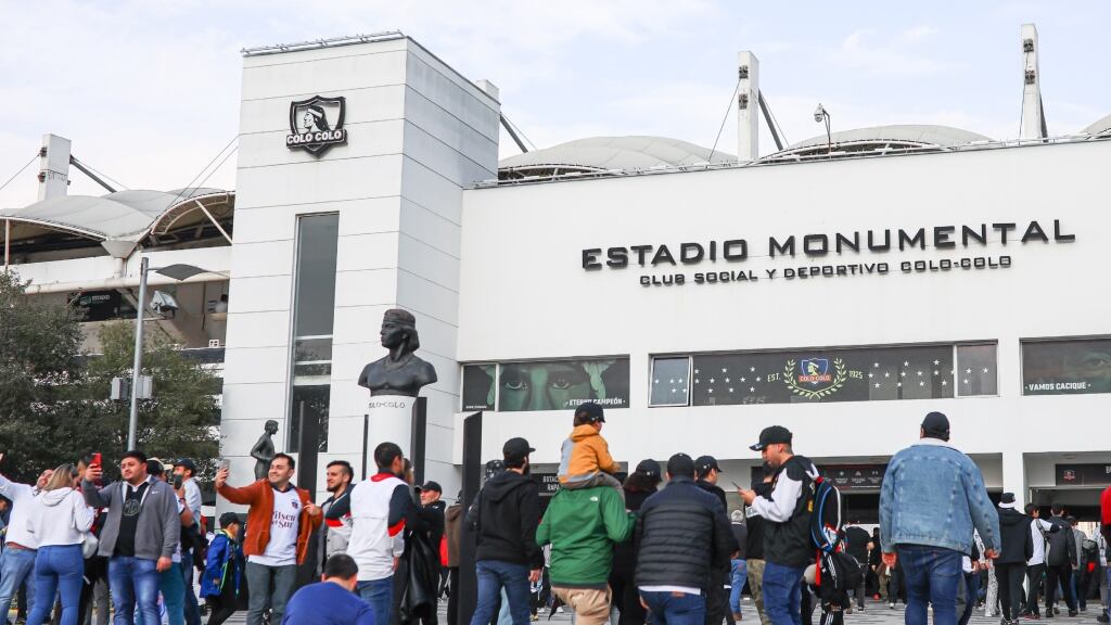 Club Social y Deportivo Colo Colo organiza corrida familiar en el Estadio Monumental