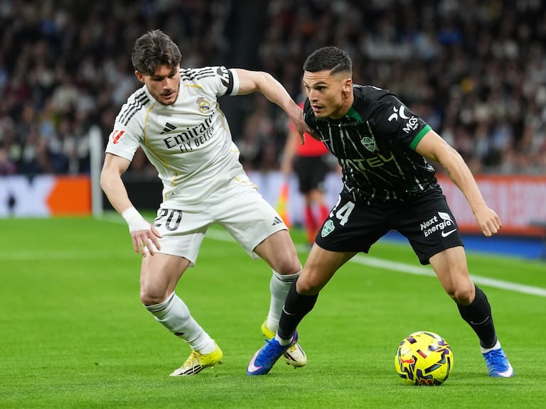 Cepeda no pudo evitar la goleada del Real Madrid ante un Elche que sigue sin ganar en 2026