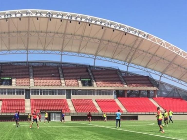Se inauguró el nuevo estadio Nicolás Chahuán de La Calera
