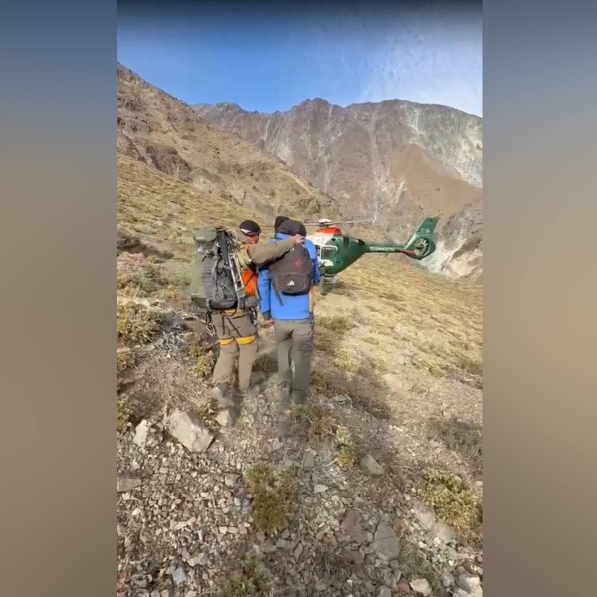 Entraron sin avisar y terminaron en un barranco: El cinematográfico rescate aéreo de dos jóvenes en Quebrada de Macul