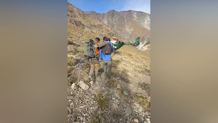 Entraron sin avisar y terminaron en un barranco: El cinematográfico rescate aéreo de dos jóvenes en Quebrada de Macul