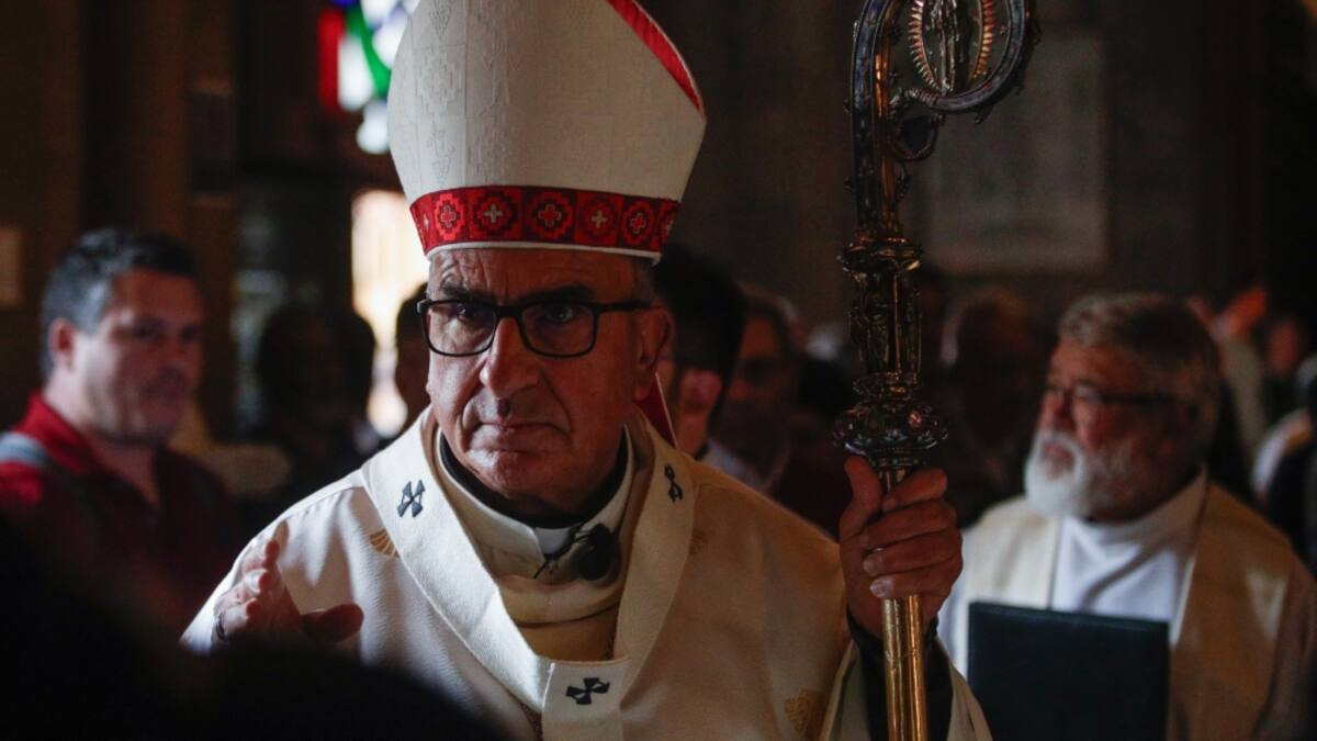 “La fe de un pueblo es sagrada”: el chiste que enfureció al cardenal Chomali en Viña 2026