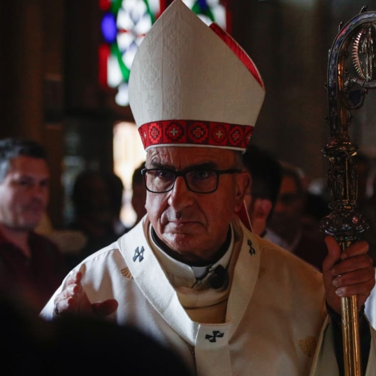 “La fe de un pueblo es sagrada”: el chiste que enfureció al cardenal Chomali en Viña 2026