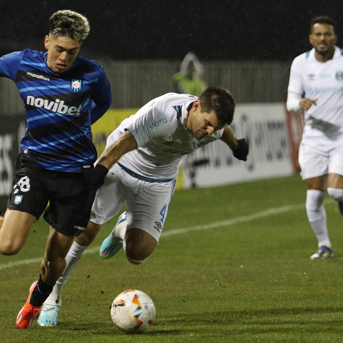 Gremio derrotó a Huachipato en Talcahuano y lo mandó a jugar los play-offs de Copa Sudamericana