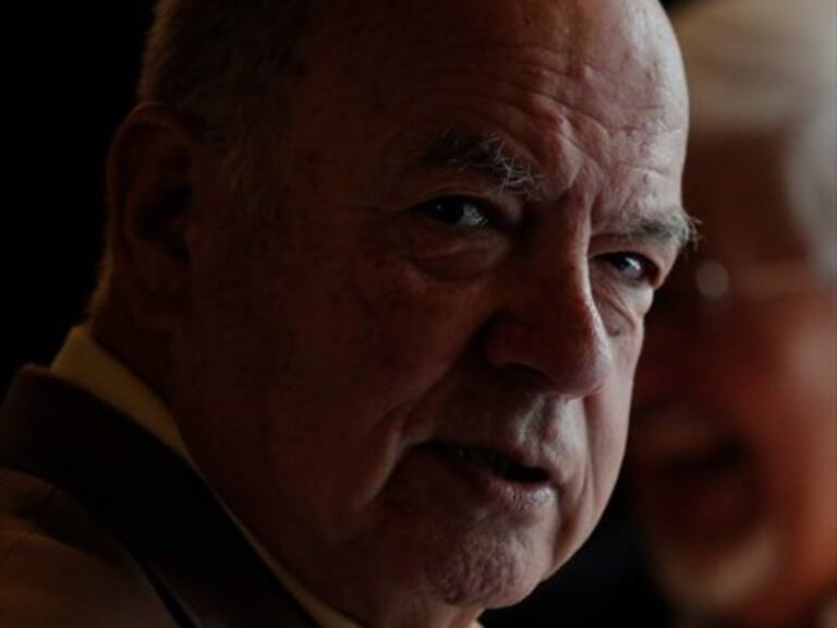 Senador Insulza asegura que control preventivo de identidad de Piñera no es para «los cuicos»